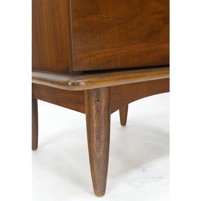 Walnut Mid Century 3 Drawers Sculptural Night Stands End Tables - A Pair For Sale - Image 9 of 12