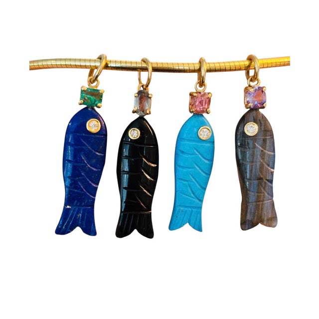 Perfect Poisson Lapis Pendant With Emerald, Diamond & 14k Gold For Sale - Image 4 of 11