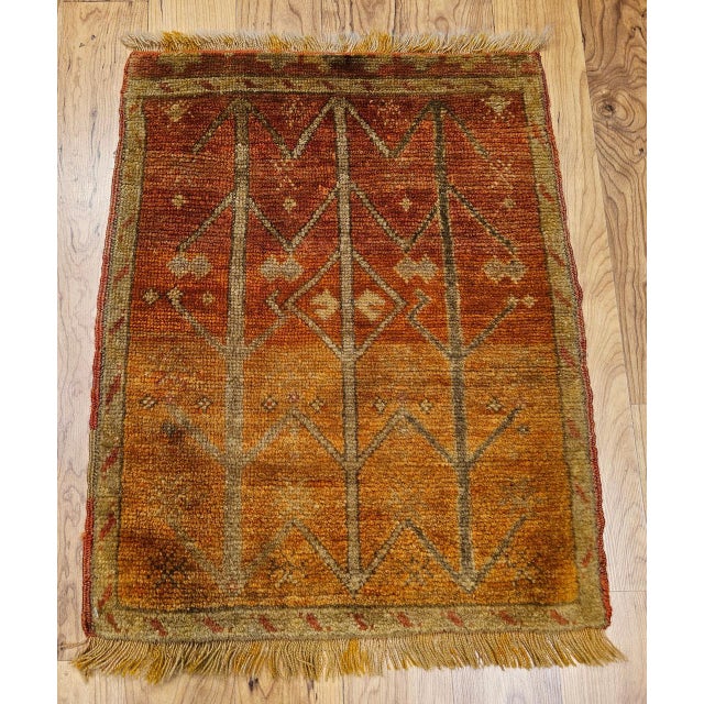 Antique Turkish Oushak Rug, Handwoven Wool, Geometric Pattern, 1890s, 2' x 3' For Sale In Chicago - Image 6 of 6