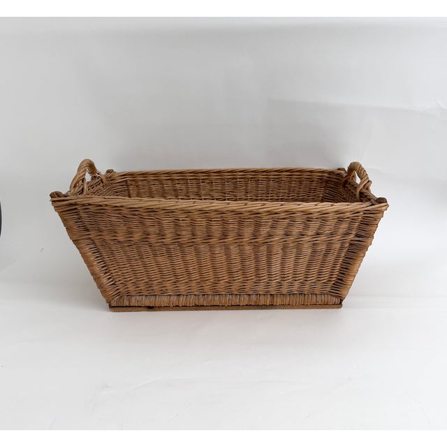 1960s French Wicker Market Basket 19" X 28" For Sale In Los Angeles - Image 6 of 9