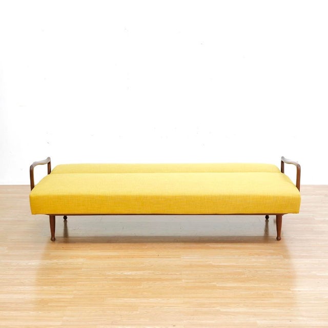 Greaves and Thomas Mid Century Daybed by Greaves & Thomas For Sale - Image 4 of 15
