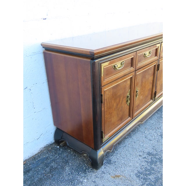 Broyhill Hollywood Regency Long Low Dresser Sideboard Media Cabinet 6353 For Sale - Image 13 of 18