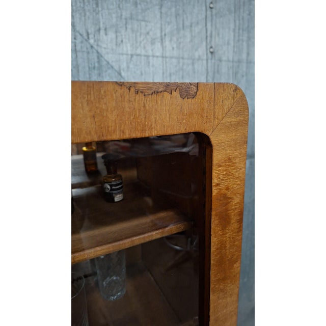 Brown Art Deco Bar Cabinet in Walnut For Sale - Image 8 of 14