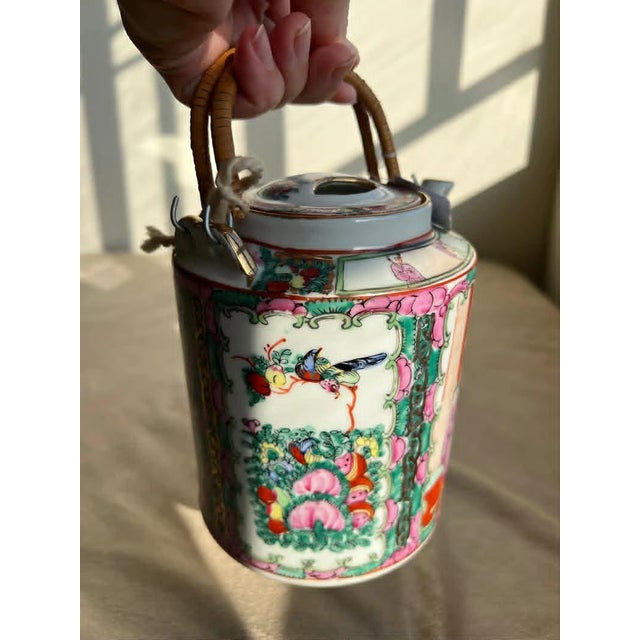 Chinese Rose Medallion Chinese Woven Tea Basket With 2 Cups & a Teapot, Antique For Sale - Image 3 of 10