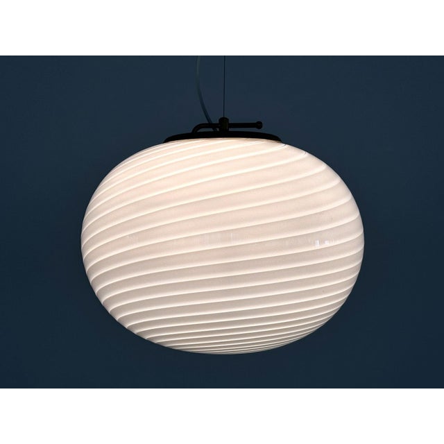 1970s Italian Murano Swirl Glass Globe Chandelier with Brass Details, 1970s For Sale - Image 5 of 13