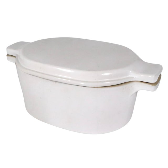 Bennington Potters Vintage Bennington Potters Oval Lidded Casserole Baker by Davud Gil 1856 For Sale - Image 4 of 10