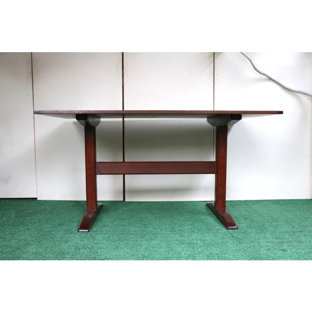 Wonderful dining table manufactured by D.R. Dimes. ( it has the label in the bottom). D.R. Dimes is known for crafting...