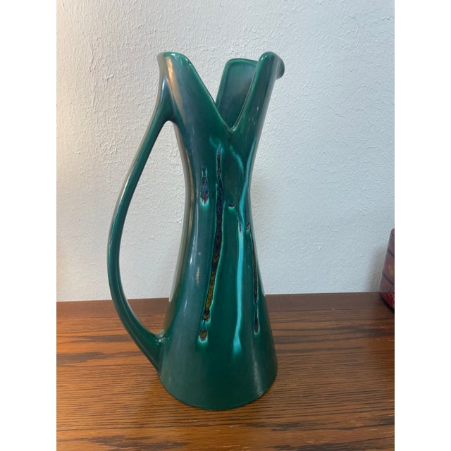 Mid-Century Modern 1960s Royal Haeger Emerald Drip Glaze Pitcher For Sale - Image 3 of 9