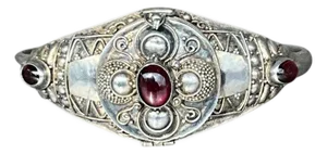 Vintage Sterling Silver Cleopatra Poison Locket Cuff Bracelet
