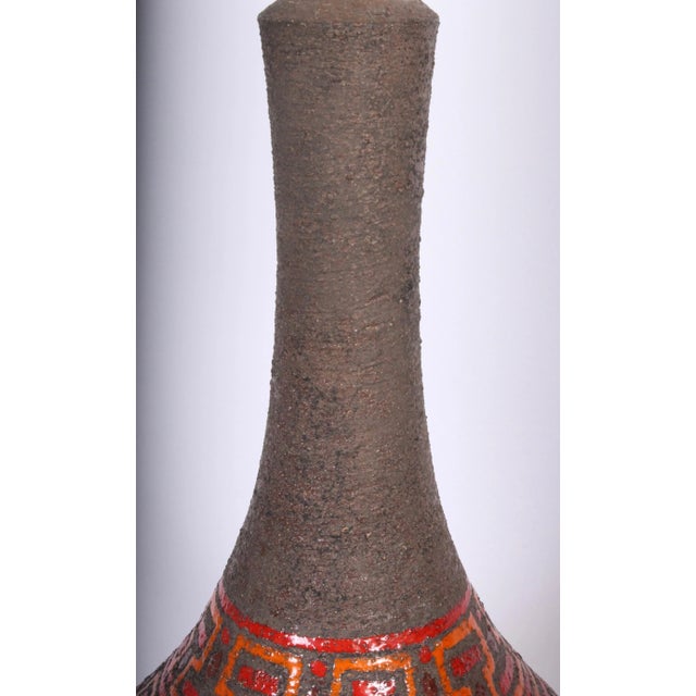 Aldo Londi Mid 20th Century Aldo Londi Brown Pottery Table Lamp with Glazed Red & Orange Geometrics For Sale - Image 4 of 9