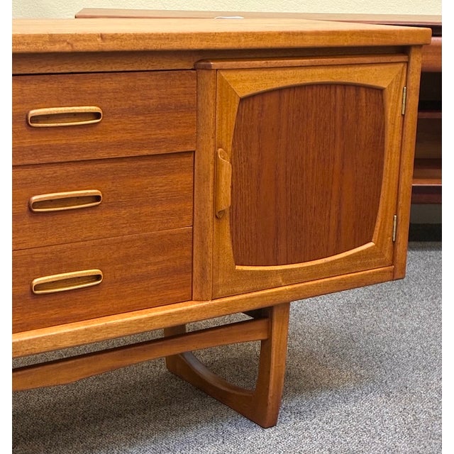 Mid-Century Modern Mid Century Modern Teak Credenza c.1960 For Sale - Image 3 of 10