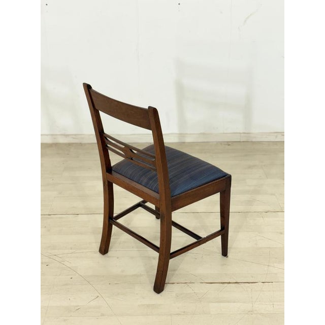 English Dining Chairs in Mahogany, Set of 4 For Sale - Image 6 of 9