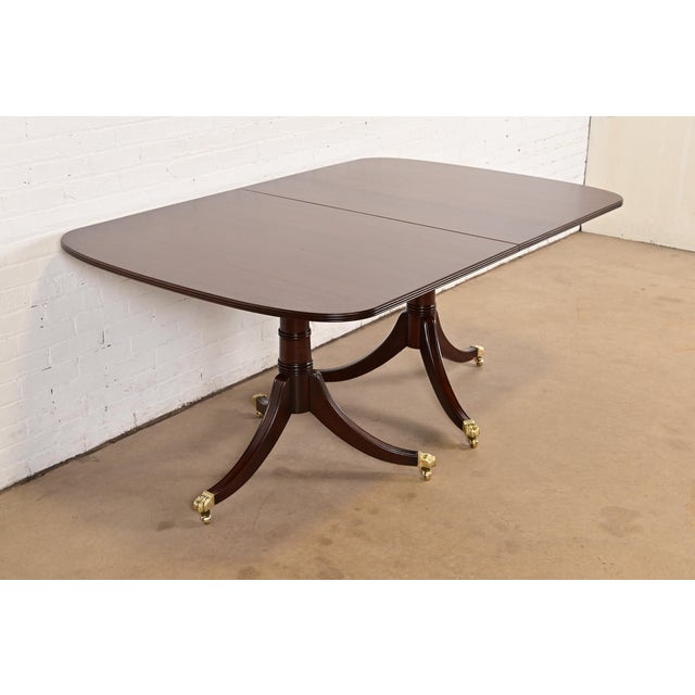 English Stickley Georgian Banded Mahogany Double Pedestal Dining Table, Newly Refinished For Sale - Image 3 of 10
