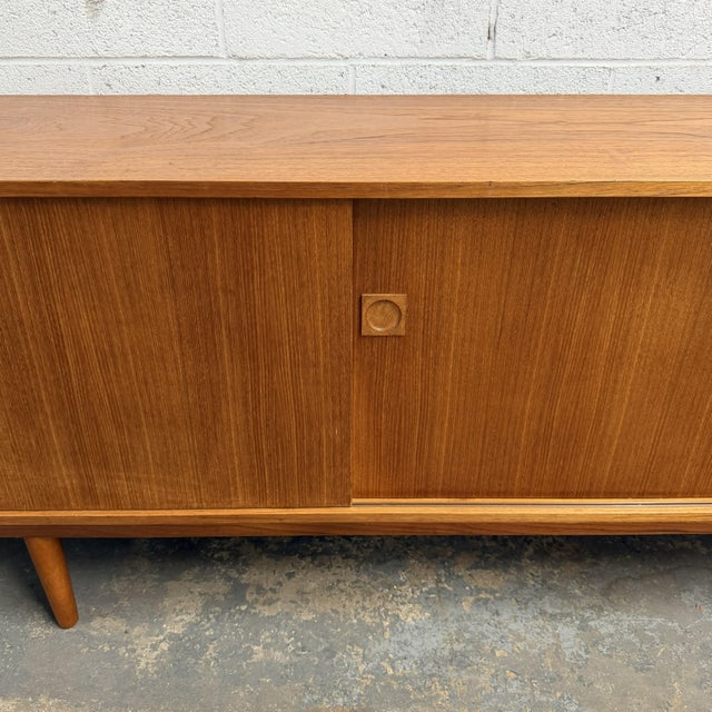 Long Danish Modern Teak Low Sideboard With Sliding Doors, Circa 1960s For Sale In New York - Image 6 of 8
