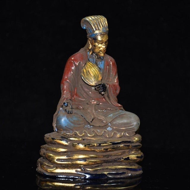 Vintage Chinese Painted Gilt Liuli Zhuge Liang Seated Scholar Statue, Chinoiserie Decor Sculpture For Sale - Image 4 of 9