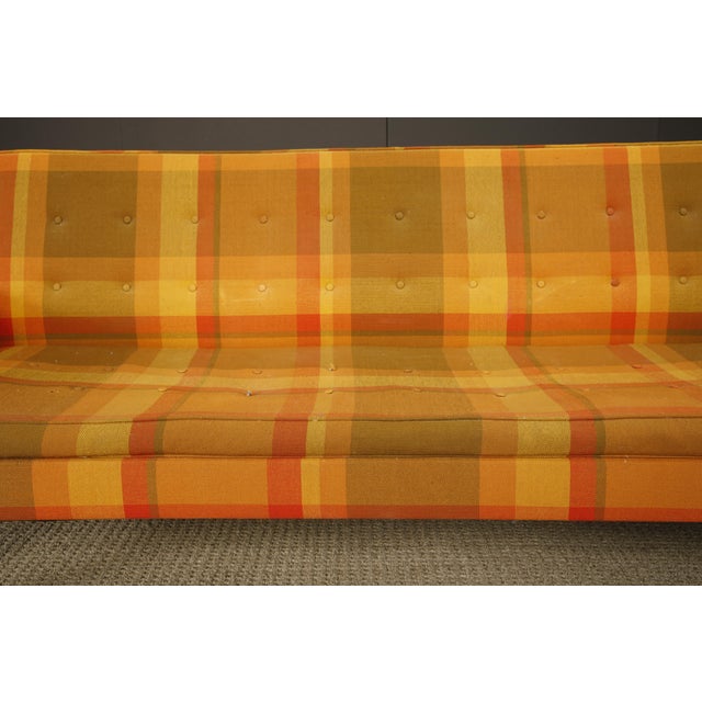 Vintage Mid-Century Plaid Wool Couch/Sofa by Jens Risom, 1960s For Sale In Los Angeles - Image 6 of 15