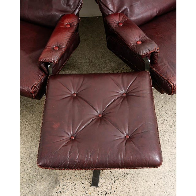 1960s Mid Century Danish Modern Lounge Chairs Burgundy Chrome Pair Set Attributed to Arne Norell For Sale - Image 9 of 12