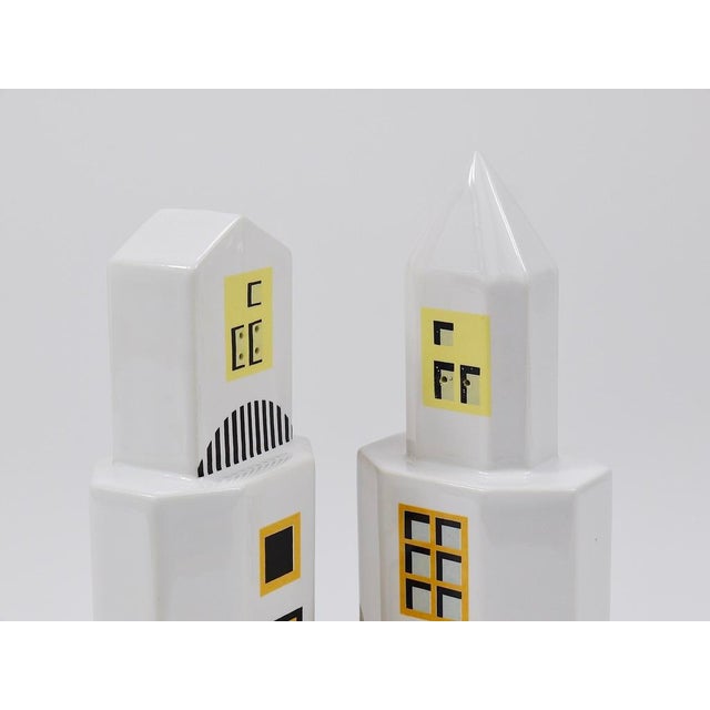 Vintage Skyscraper Salt and Pepper Shakers by Heide Warlamis, 1990, Set of 2 For Sale - Image 9 of 18