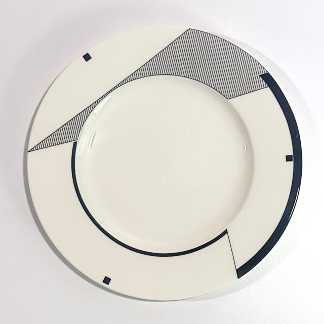 1990s Glorious Postmodern Black & White Geometric ‘Angles’ Dinner & Side Plates by Christopher Stuart Circa 1995 - Place Settings for 4 / 8 Pieces For Sale - Image 5 of 13