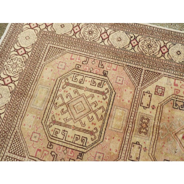 Textile Galerie Shabab Collection Mid-20th Century Turkish Sivas Rug For Sale - Image 7 of 8