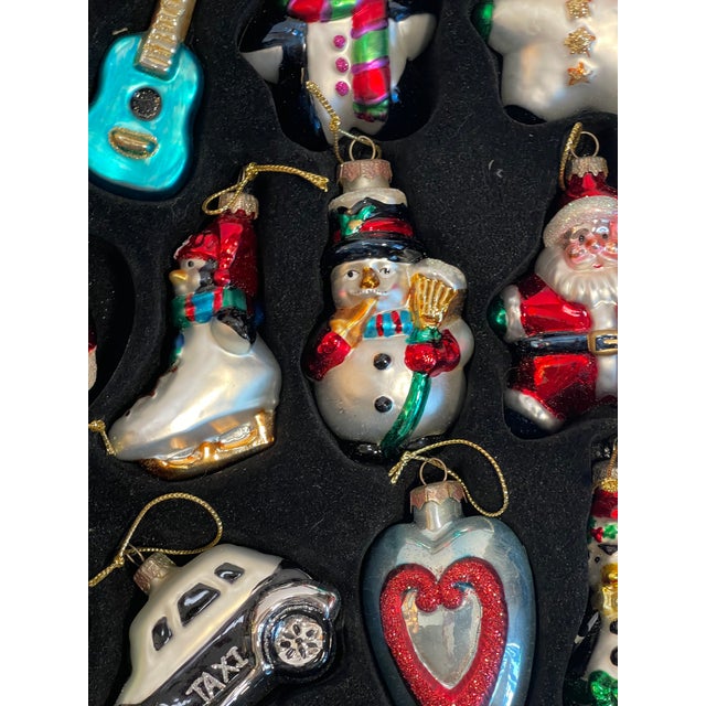 32 Vintage Museum Thomas Pacconi Christmas Ornaments in Wood Box 3 Layers For Sale - Image 9 of 12