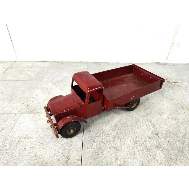 Metal Vintage Tin Toy Car from Tri-Ang, 1950s For Sale - Image 7 of 11