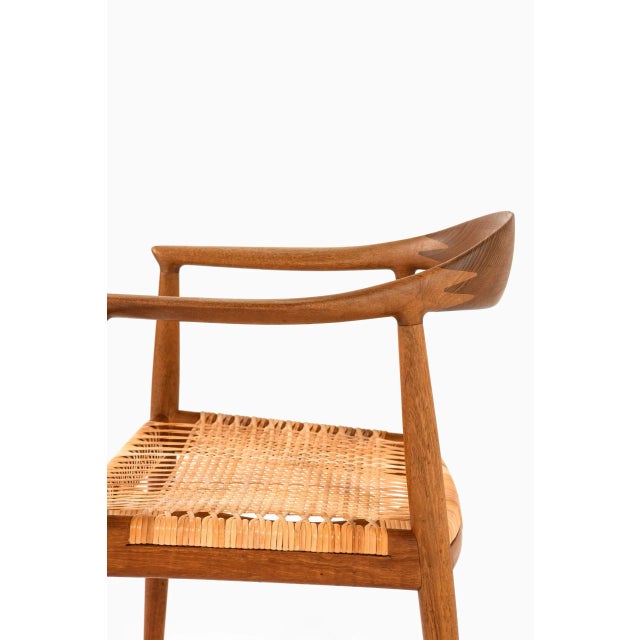 Danish Model Jh-501 'The Chair' Armchair by Hans Wegner for Johannes Hansen For Sale - Image 8 of 16