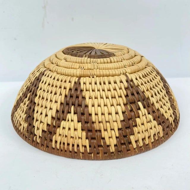 Early 20th Century Early 20th Century Zulu Basket South Africa 8inch MATTER COLLECTION For Sale - Image 5 of 6