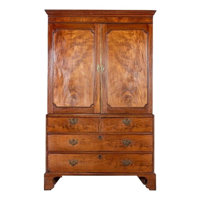 English George III Walnut Linen Press, 1800 For Sale