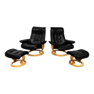 Late 20th Century Ekornes Stressless Royal Recliner Black Leather Lounge Chairs and Ottomans a Pair For Sale