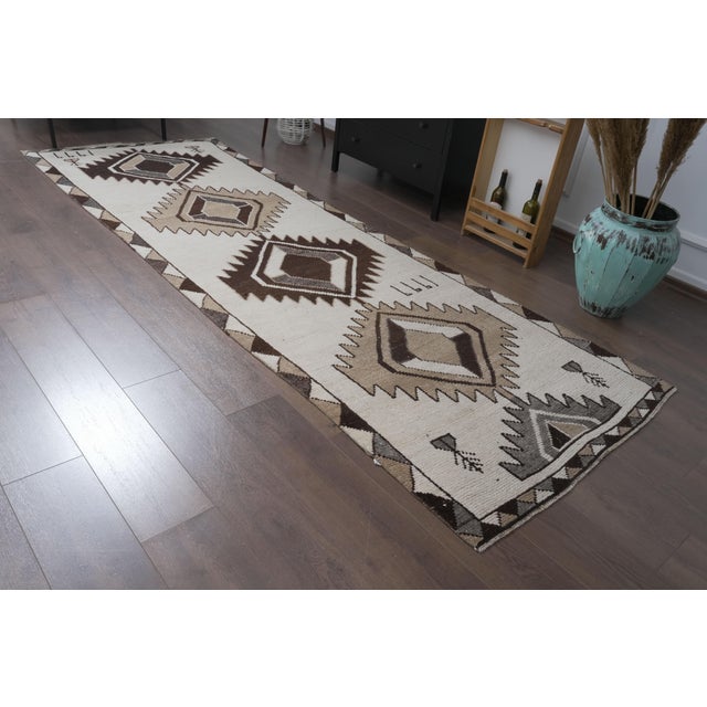 1960s Vintage Handmade Wool Kilim Runner Rug For Sale In San Francisco - Image 6 of 11