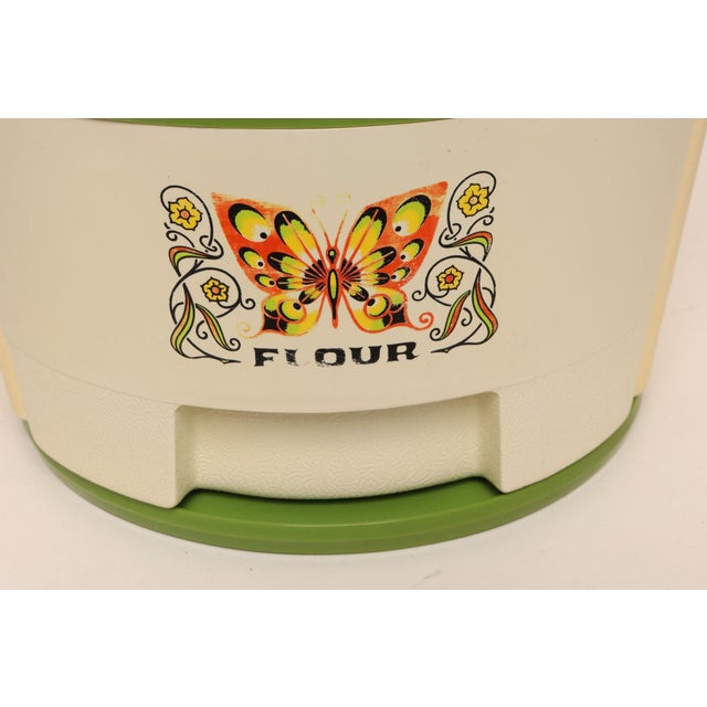 Vintage Sterilite Four Piece Canister Set With Lazy Susan Base in Cream and Green Plastic With Butterfly Motif For Sale - Image 13 of 17