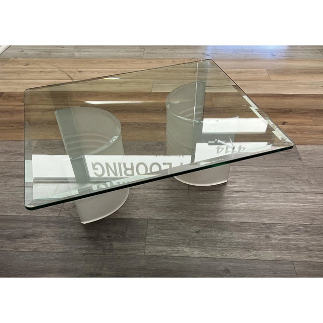 1980s Modern Glass and Lucite Cocktail Table For Sale - Image 5 of 9