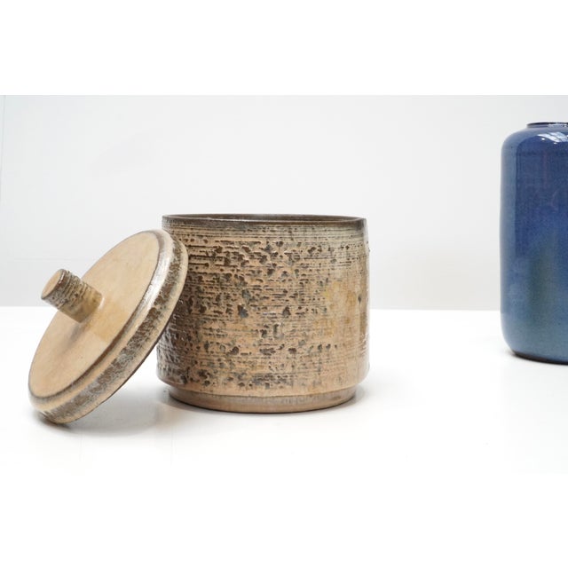 Mid-Century Modern Vintage Belgian Ceramic Pot with Lid by Roger Vandeweghe for Amphora, 1960s For Sale - Image 3 of 8