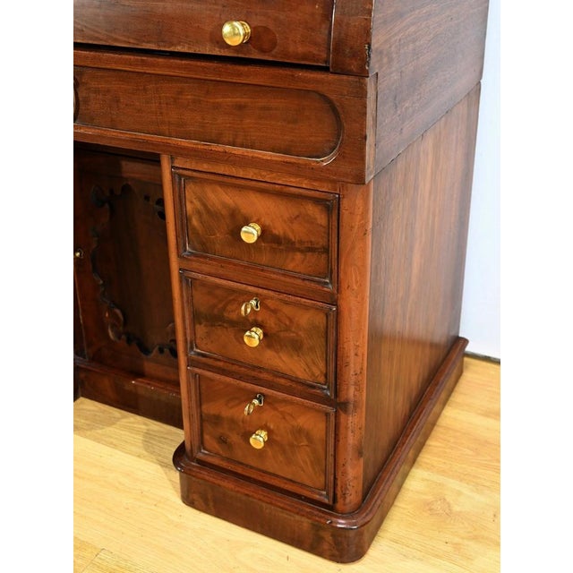 Victorian Mahogany Cylinder Library Desk, England, 1850s For Sale - Image 12 of 18