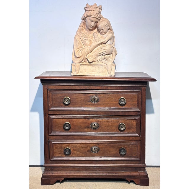 Italian 17th Century Italian Walnut Chest of Drawers For Sale - Image 3 of 11