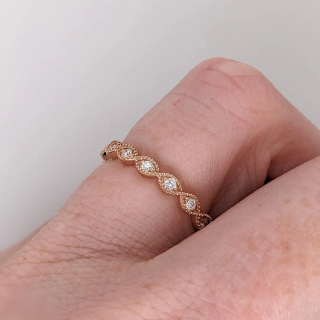 Modern Natural Diamond Eternity Band Ring in Solid 14K Rose Gold For Sale - Image 3 of 6
