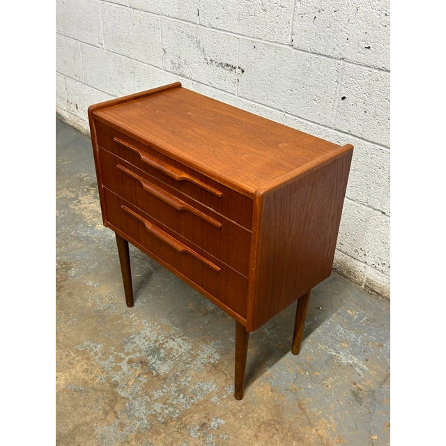 Mid-Century Modern 1960s Danish Teak Mid Century Modern 3 Drawer Commode Night Stand Apartment Sized Storage For Sale - Image 3 of 4