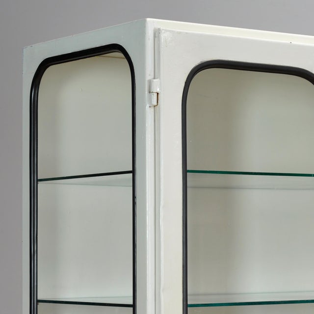 1970s Vintage Medical Cabinet in Glass and Iron, 1970s For Sale - Image 5 of 10