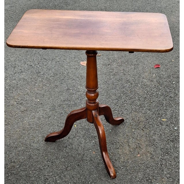 19th Century Federal Mahogany Rectangular Tilt Top Side Table For Sale - Image 5 of 11