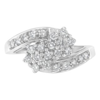 14KT White Gold Diamond Cluster Ring Band (7/8 cttw, H-I Color, I1-I2 Clarity) - Size 7 For Sale