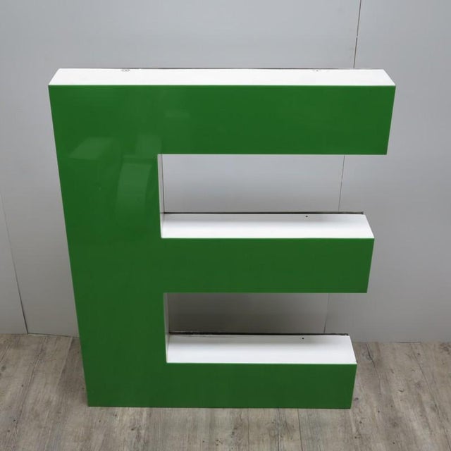 1970s Vintage Large Green Letter E For Sale - Image 5 of 8