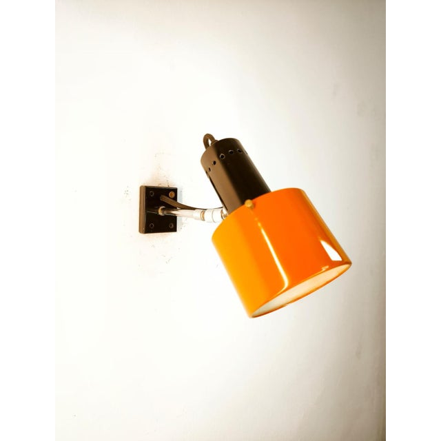 Spotlight Wall Lamp with Adjustable Joint, in Very Good conditions. Designed 1970 to 1979 Up to 250V (Europe/UK...