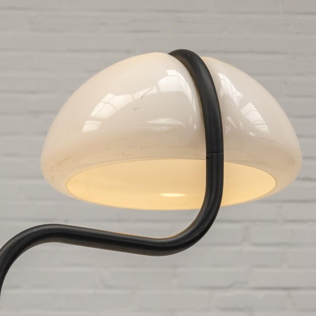 Serpente Table Clamp Lamp by Elio Martinelli for Martinelli Luce, 1970s For Sale - Image 10 of 13