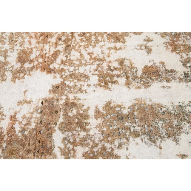1950s Vintage Distressed Handmade Allover Tan Wool Rug 7'8" X 11'8" For Sale - Image 5 of 7