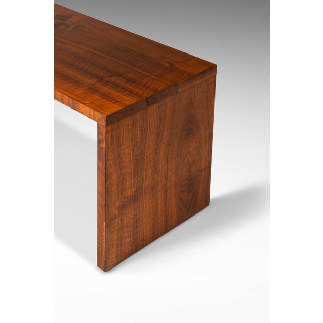 Substantial Handmade Minimalist MCM Custom-Made Studio / Gallery Bench in Walnut, Usa, C. 1980s For Sale - Image 11 of 18