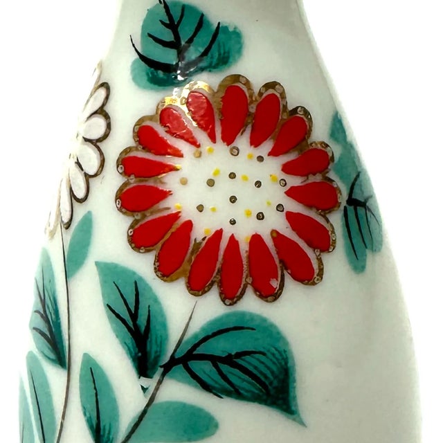 Mid 20th Century Hand-Painted Porcelain Kikkoman Sake Bottle and Cups - Set of 5 For Sale - Image 5 of 8
