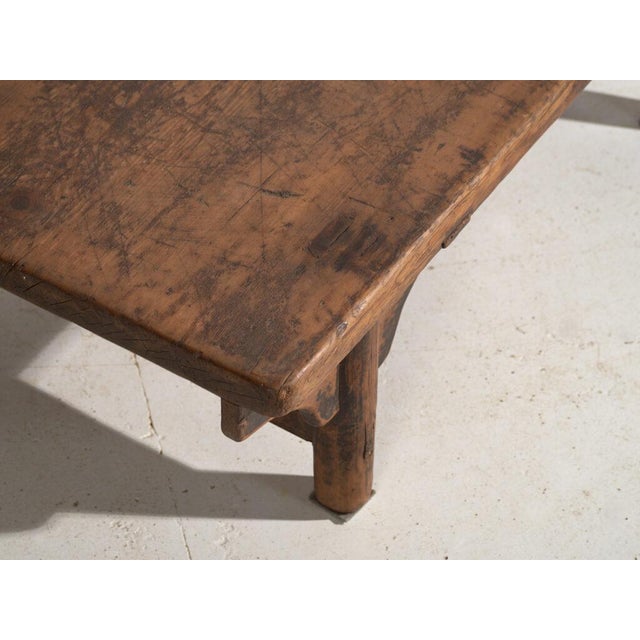 Low Antique Qing Dynasty Shanxi Kang Table in Pine For Sale - Image 3 of 9