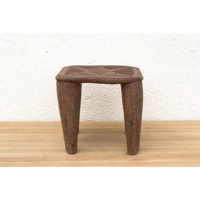 Nupe Carved Stool, Earth's Embrace For Sale In Los Angeles - Image 6 of 9