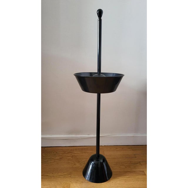 The Servofumo, designed by Achille and Pier Giacomo Castiglioni, is an ultra-contemporary ashtray or bin, and was...